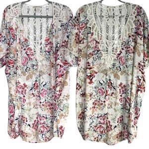 Ariat floral crochet lace longline kimono women’s size XS.